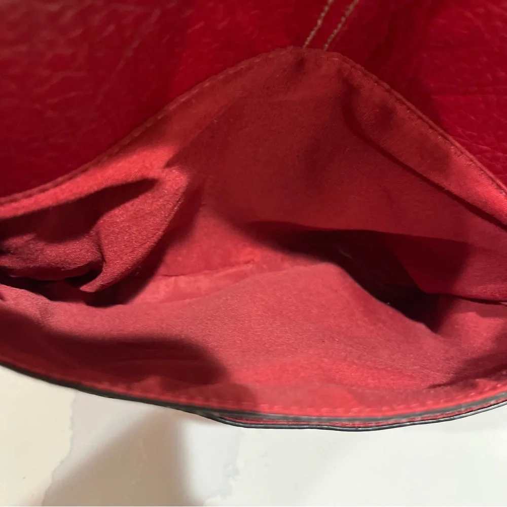 Rosetti Red Faux Pebble Leather Adjustable Crossbody with Multiple Pockets EUC